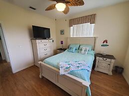 Cozy Canal 3 Bedroom Home