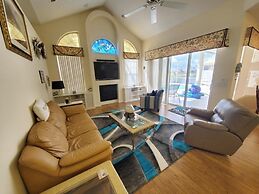 Cozy Canal 3 Bedroom Home