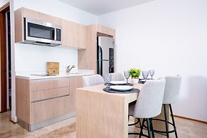 Menesse Town Tower 202 1 Bedroom Condo