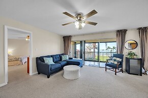 Gulf-view Condo With Resort-style Amenities 2 Bedroom Condo