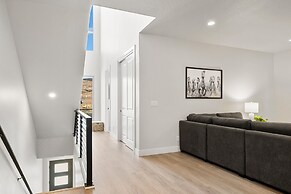 Desert Beachcomber 5 Bedroom Townhouse