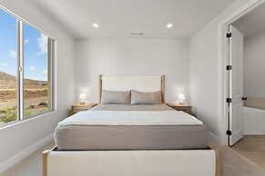 Desert Beachcomber 5 Bedroom Townhouse