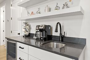 Desert Beachcomber 5 Bedroom Townhouse