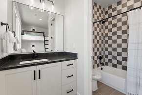 Desert Beachcomber 5 Bedroom Townhouse