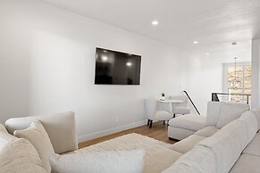 Desert Beachcomber 5 Bedroom Townhouse