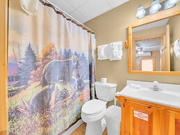 Er233 - Bear Creek Lodge 5 Bedroom Cabin
