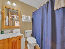 Er233 - Bear Creek Lodge 5 Bedroom Cabin