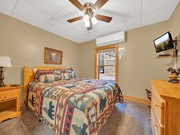 Er233 - Bear Creek Lodge 5 Bedroom Cabin