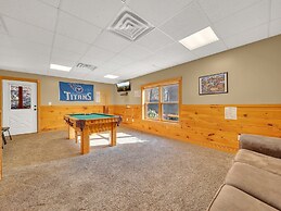 Er233 - Bear Creek Lodge 5 Bedroom Cabin