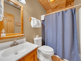 Er233 - Bear Creek Lodge 5 Bedroom Cabin