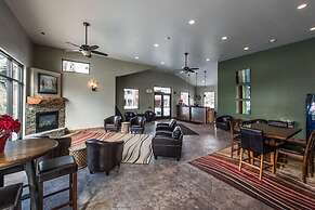 Steps to Ski Trails! Stay at Park Avenue 256 w/ Hot Tub & Pool