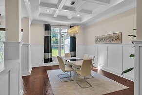 The Pearl Of Killearn 6 Bedroom Home