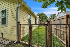 Charming Canary Cottage Retreat 3 Bedroom Cottage