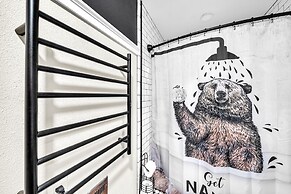 Charming Canary Cottage Retreat 3 Bedroom Cottage