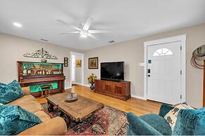 Charming Canary Cottage Retreat 3 Bedroom Cottage