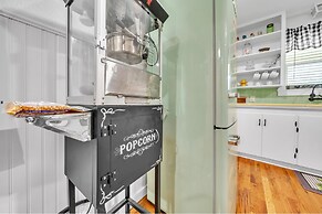 Charming Canary Cottage Retreat 3 Bedroom Cottage