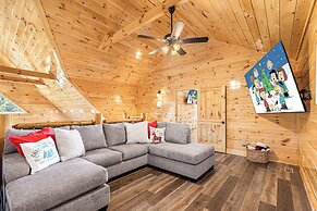 XmasCabins by SmokyStays - Christmas Themed Year Round