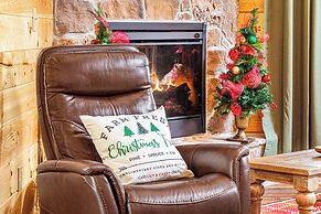 XmasCabins by SmokyStays - Christmas Themed Year Round