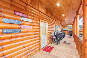 XmasCabins by SmokyStays - Christmas Themed Year Round