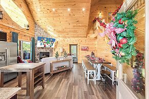 XmasCabins by SmokyStays - Christmas Themed Year Round