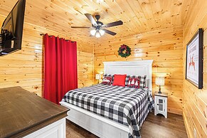 XmasCabins by SmokyStays - Christmas Themed Year Round