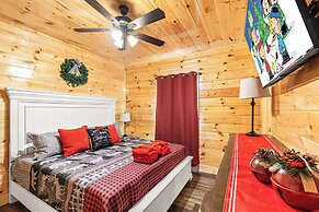 XmasCabins by SmokyStays - Christmas Themed Year Round