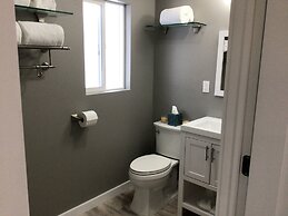 Historic  Gilchrist Waterfront Resort