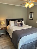 Historic  Gilchrist Waterfront Resort