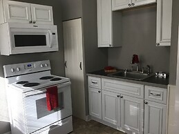 Historic  Gilchrist Waterfront Resort