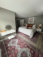 Historic  Gilchrist Waterfront Resort