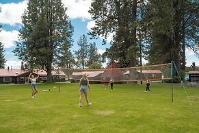 Historic  Gilchrist Waterfront Resort