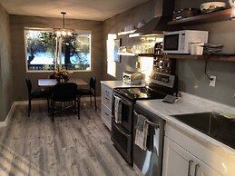 Historic  Gilchrist Waterfront Resort