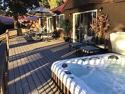 Historic  Gilchrist Waterfront Resort