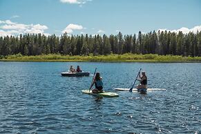 Historic  Gilchrist Waterfront Resort