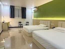 Nausori Plaza Hotel