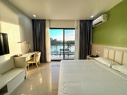 Nausori Plaza Hotel