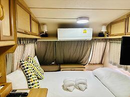 R Resident Resort