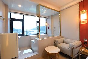 GEOJE-SI HOUND HOTEL JANGSEUNGPO