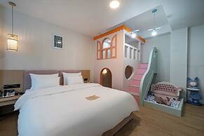 GEOJE-SI HOUND HOTEL JANGSEUNGPO