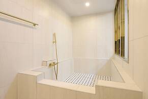 GEOJE-SI HOUND HOTEL JANGSEUNGPO