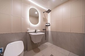 GEOJE-SI HOUND HOTEL JANGSEUNGPO