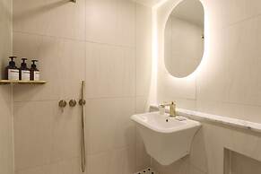 GEOJE-SI HOUND HOTEL JANGSEUNGPO