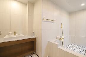 GEOJE-SI HOUND HOTEL JANGSEUNGPO