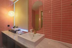 GEOJE-SI HOUND HOTEL JANGSEUNGPO