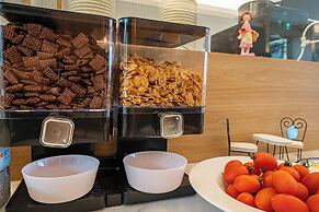 GEOJE-SI HOUND HOTEL JANGSEUNGPO