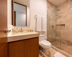NHOA 206C Lux 1BR Jungle View Aldea Zama