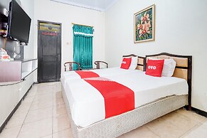 Collection O Kauman Near Stasiun Pekalongan Formerly Hotel Dian Chanda