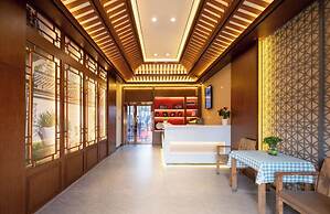 Beijing Tang Fu Lama Temple Drum Tower Nan Luo Gu Xiang Dong Zhi Men H