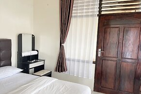 OYO 94343 Mantari Guesthouse