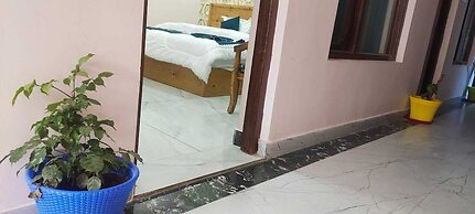 Hotel Necklace Moon Restaurants